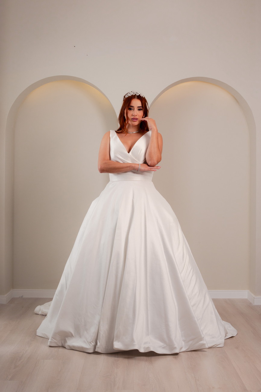 Vestido de Noiva Minimalista Decote V